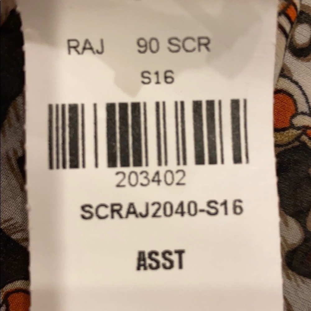 LF scarf - Picture 4 of 4